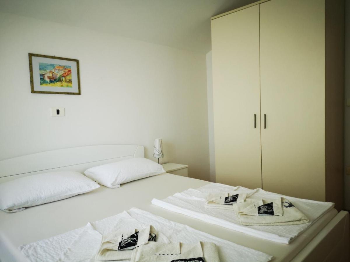 Apartma Ceh * Gabrovica pri Crnem Kalu