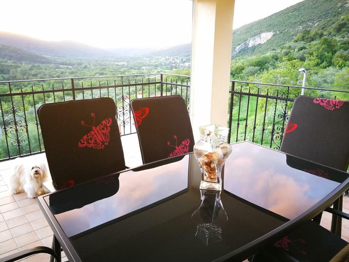 Apartma Ceh Gabrovica pri Crnem Kalu